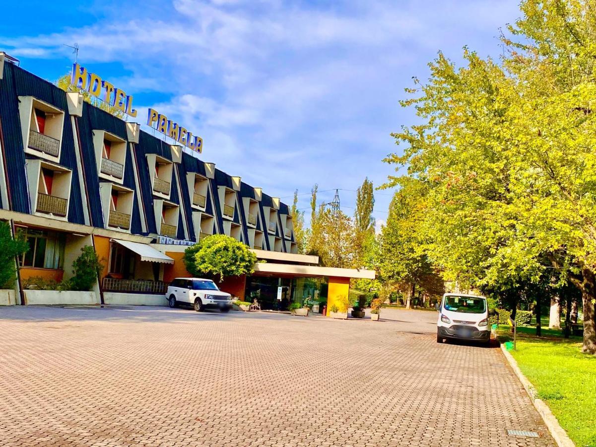 Hotel Pamela San Pietro in Casale Eksteriør billede